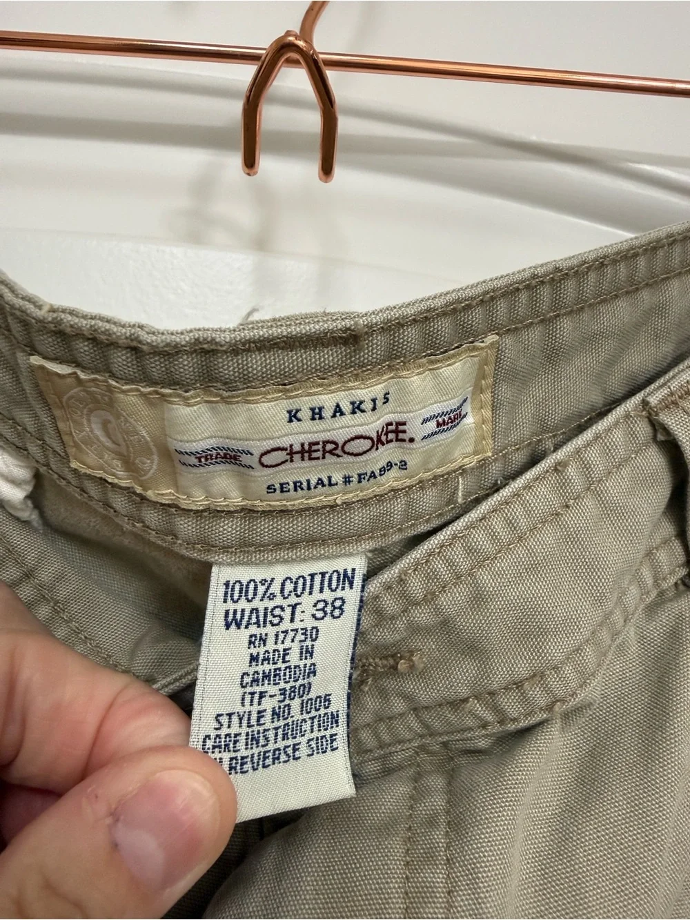 Cherokee Men's Cargo Shorts in Khaki Green